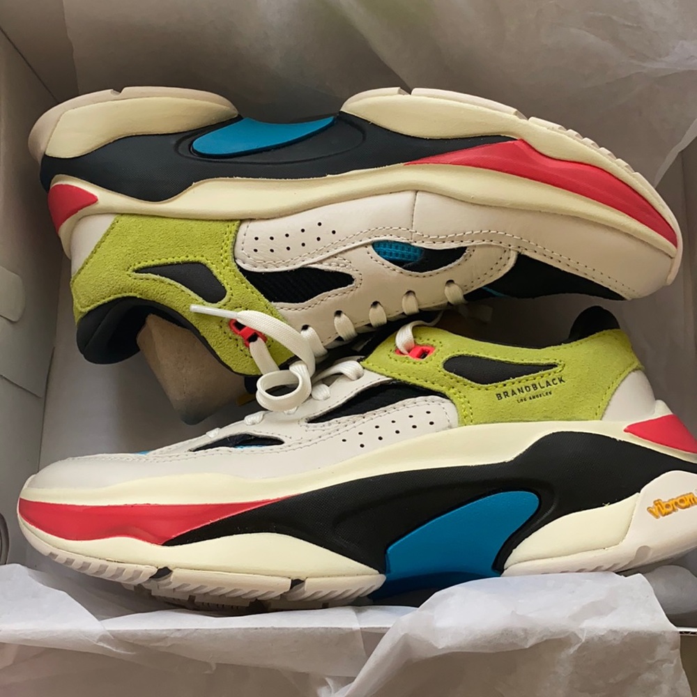 NWT- Brandblack Saga 130 (neon yellow/pink/ocean)